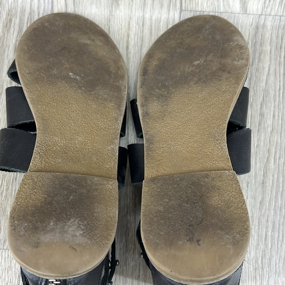 ๐2/$25 ๐ Madewell Black Leather Rowan Gladiator Sandals - Picture 7 of 7